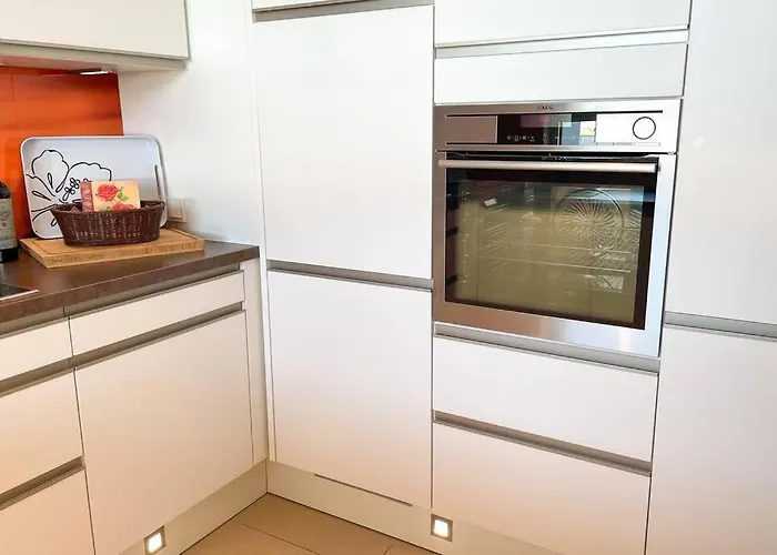 Moderne Direkt Am Bodensee 위버링겐