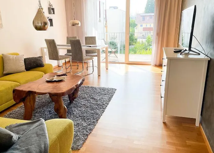 Moderne Direkt Am Bodensee